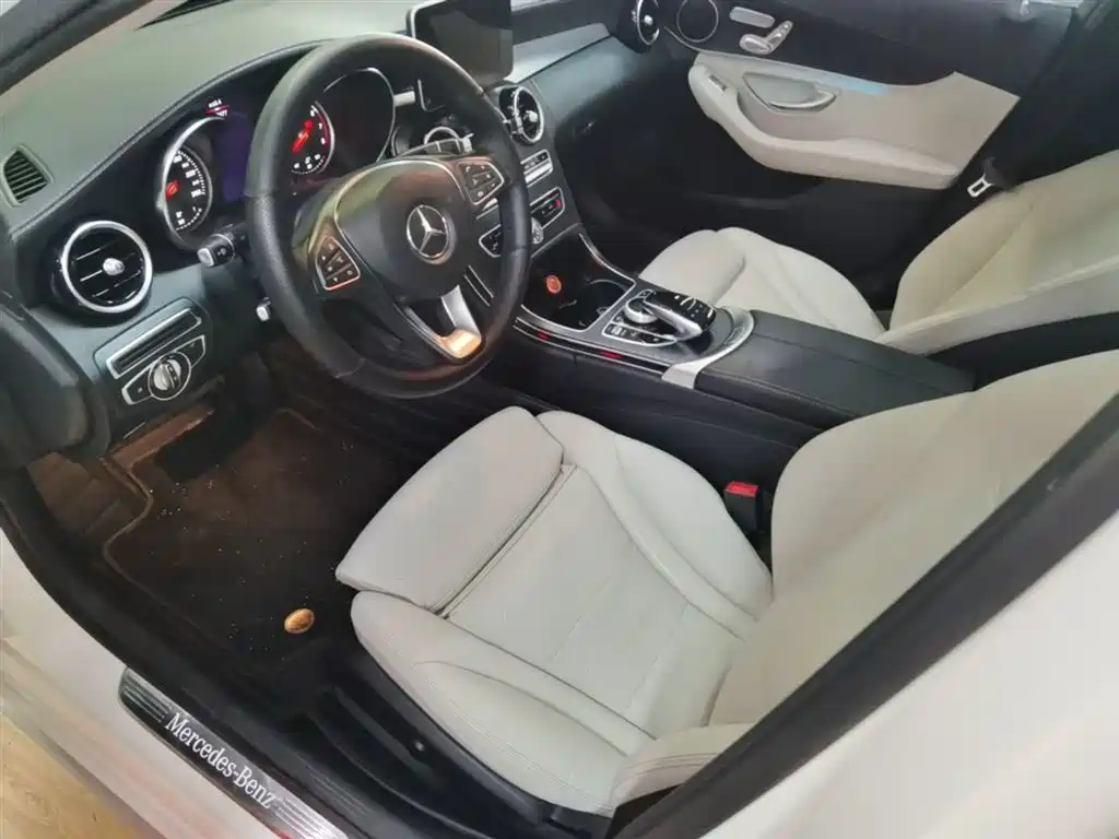 Mercedes-Benz C-Class 2018 — фото 15
