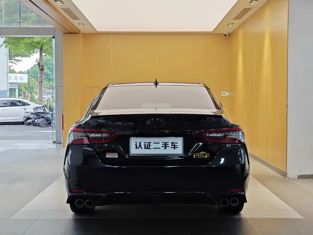 Toyota Camry 2022 — фото 29