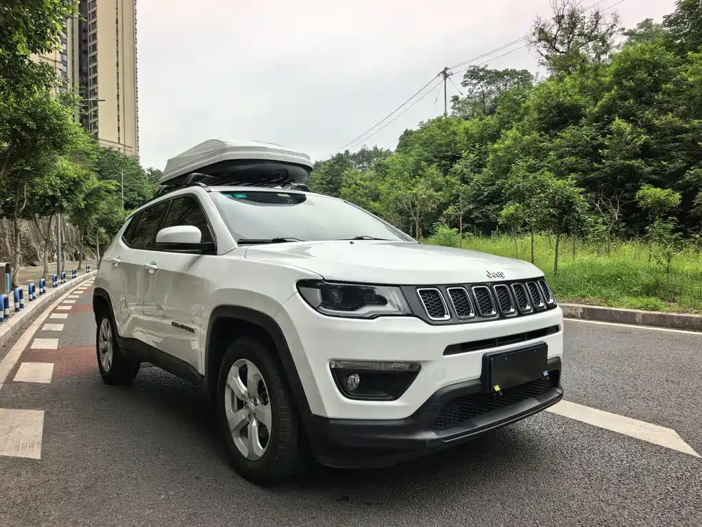 Jeep Compass 2017 — фото 3