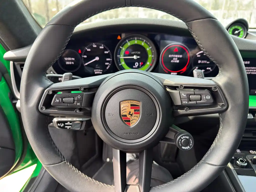 Porsche 911 2023 — фото 17