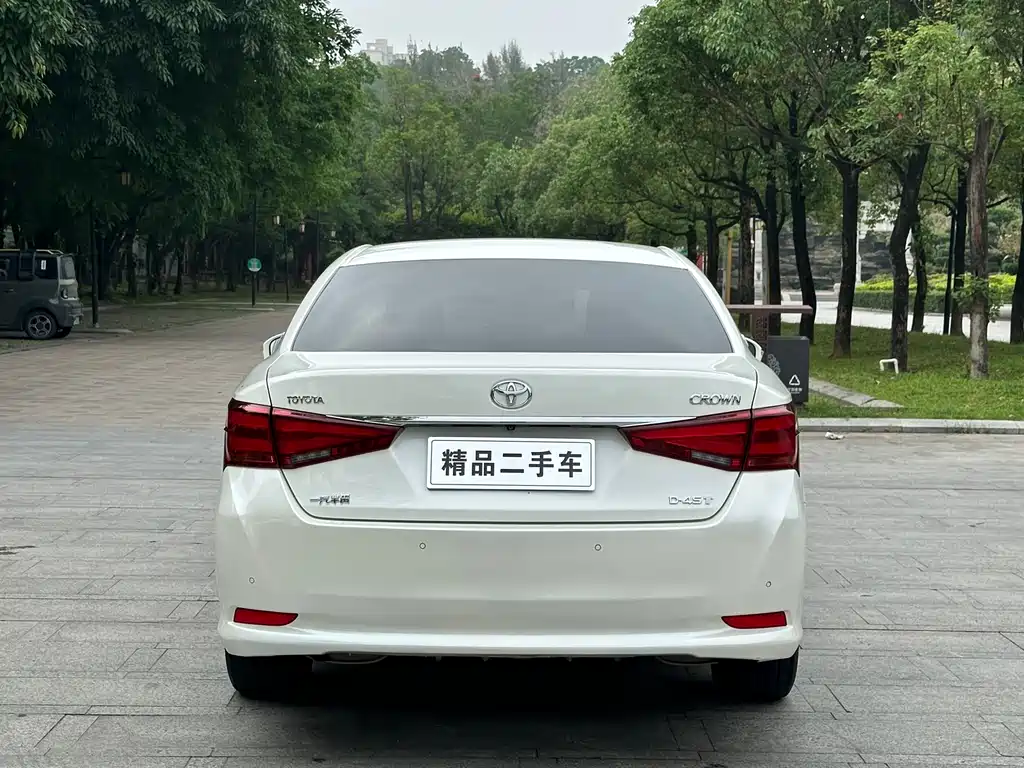 Toyota Crown 2018 — фото 17
