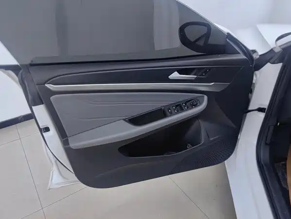 Volkswagen Lamando 2023