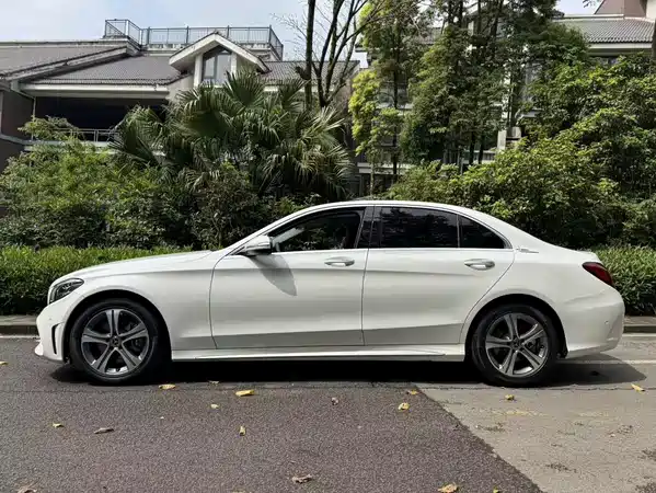 Mercedes-Benz C-Class 2019