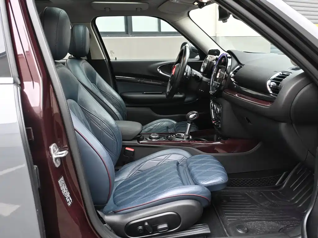 MINI Clubman 2016 — фото 19
