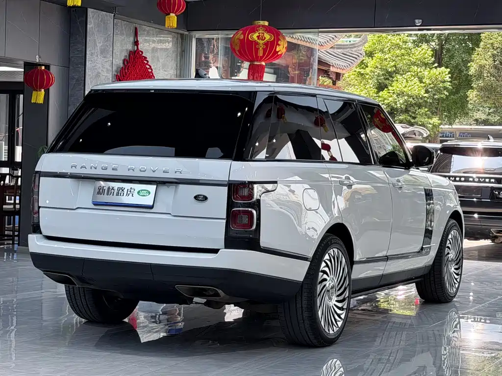 Land Rover Range Rover 2022 — фото 19