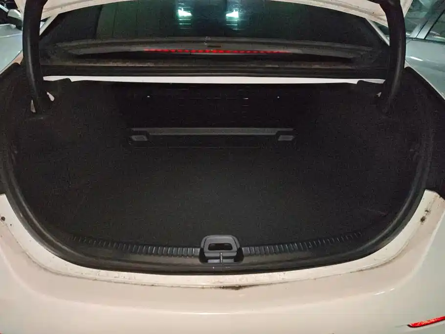 Mercedes-Benz C-Class 2024