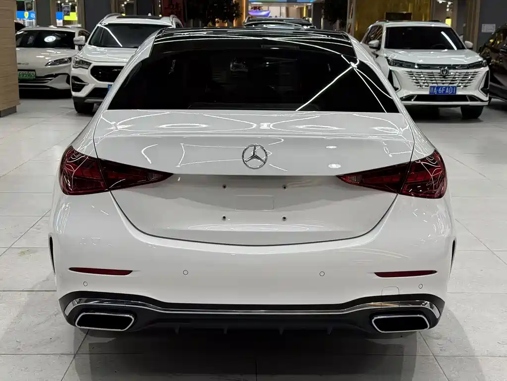 Mercedes-Benz C-Class 2022 — фото 11