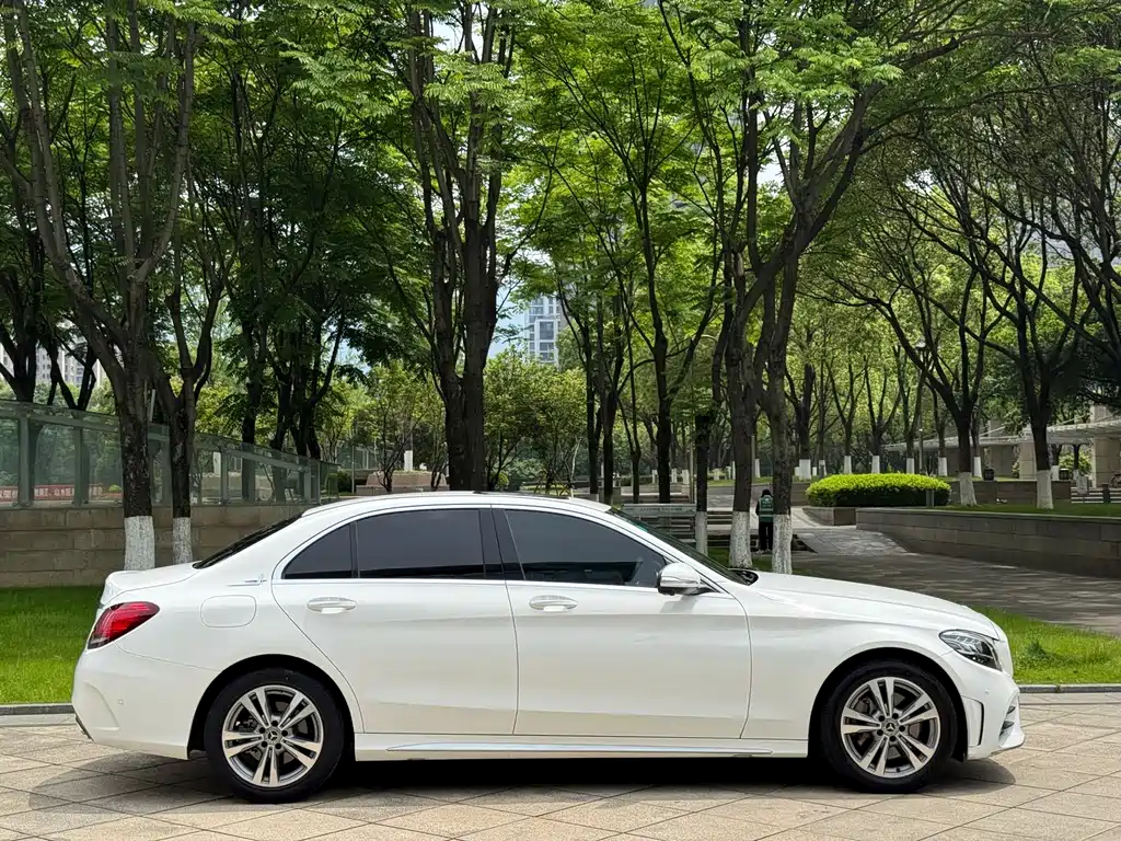 Mercedes-Benz C-Class 2019 — фото 4