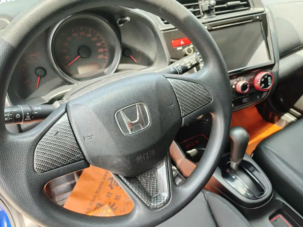 Honda Fit 2018 — фото 11