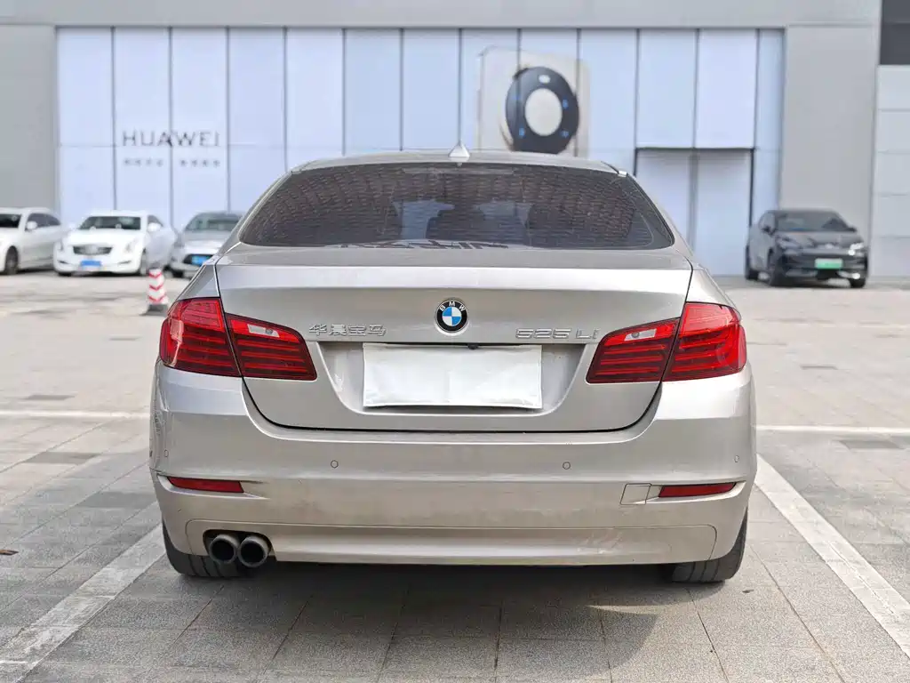BMW 5 Series 2015
