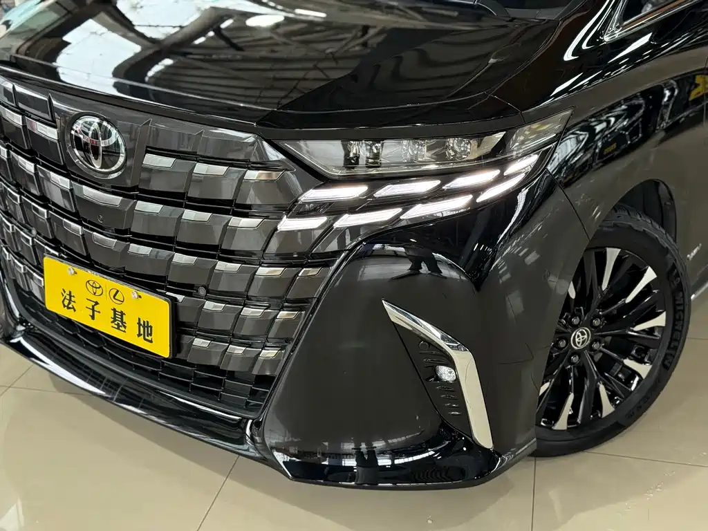 Toyota Alphard 2026 — фото 4