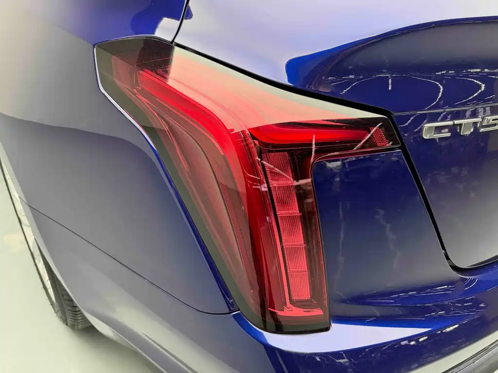 Cadillac CT5 2023 — фото 15