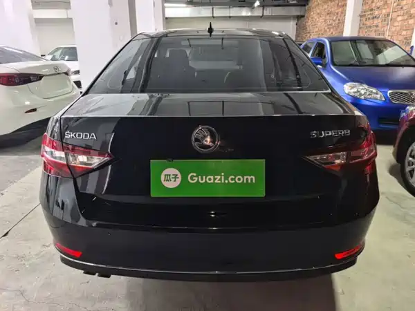 Skoda Superb 2016