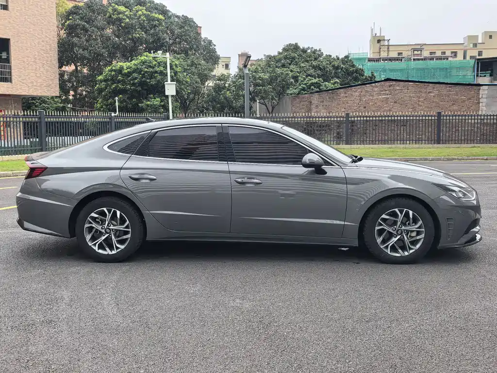 Hyundai Sonata 2020 — фото 31