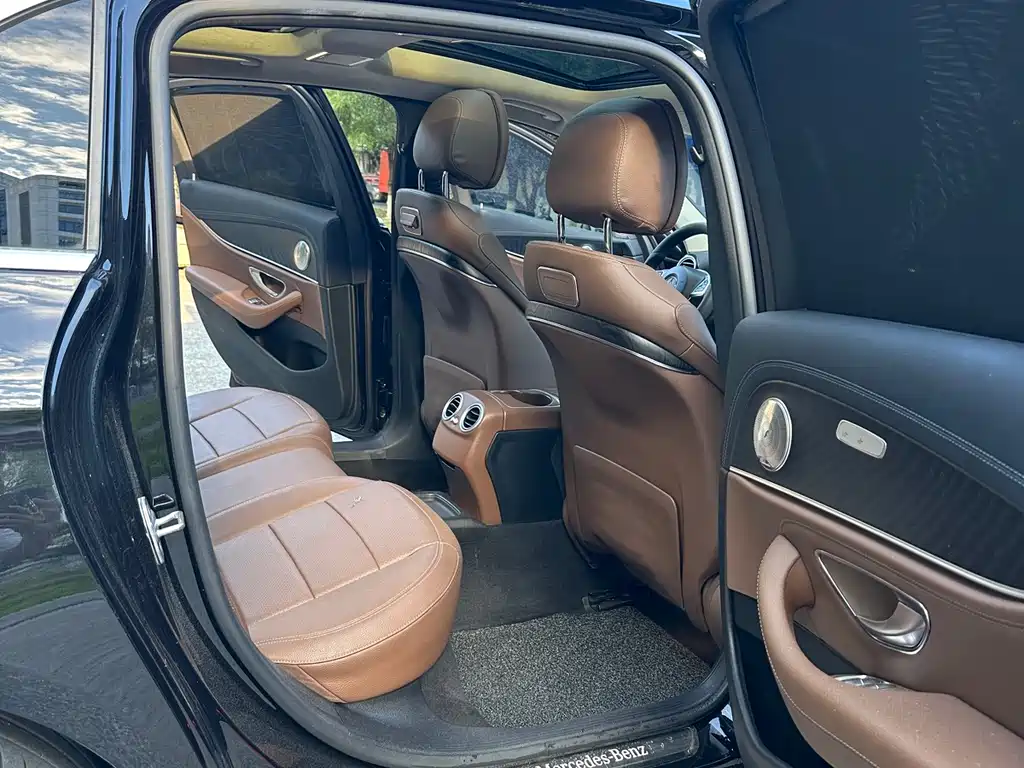 Mercedes-Benz E-Class 2018 — фото 12