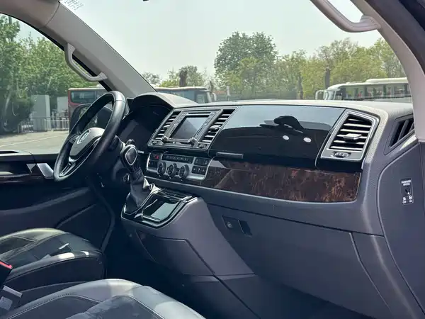 Volkswagen Metroway 2018