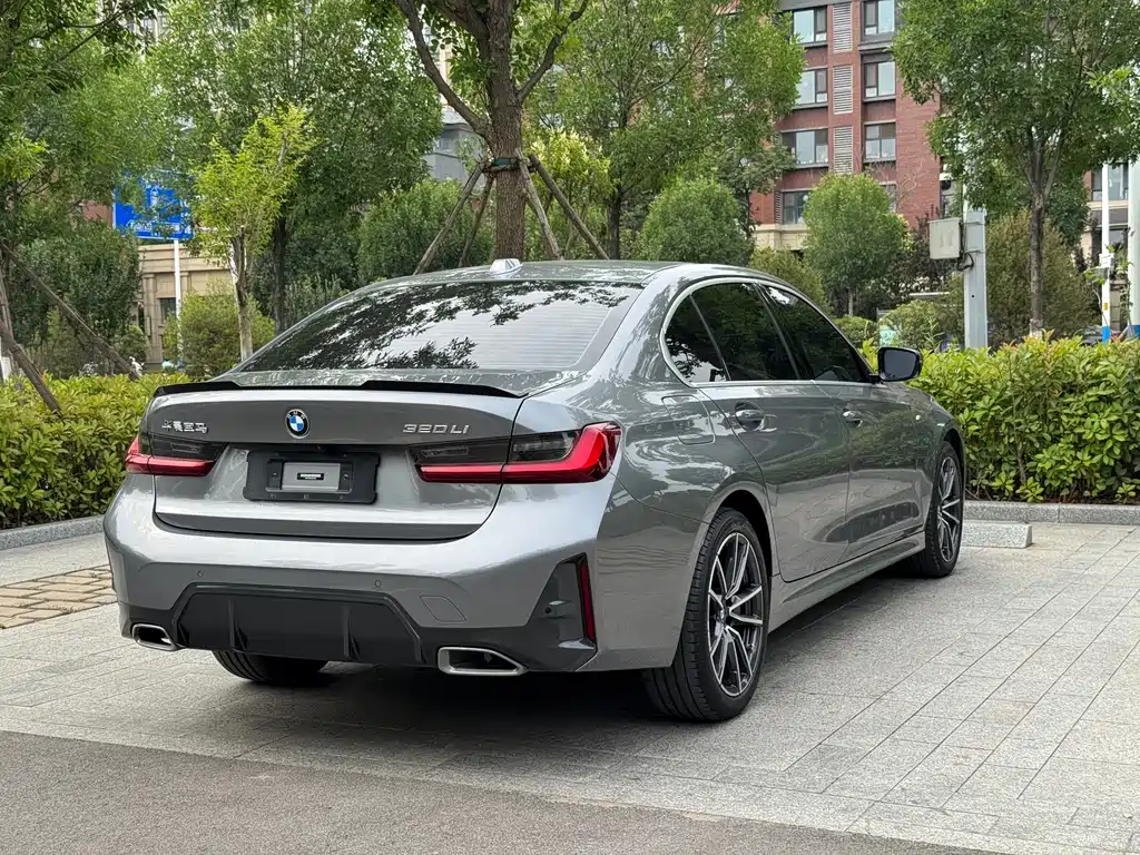 BMW 3 Series 2023