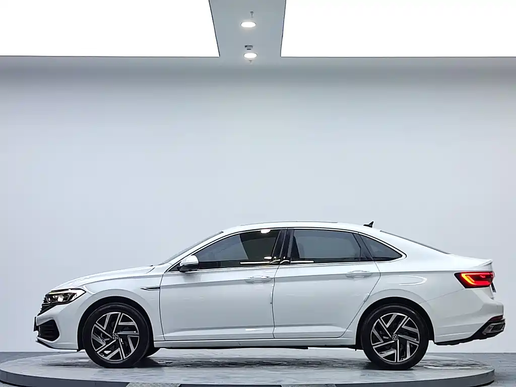 Volkswagen Sagitar 2023