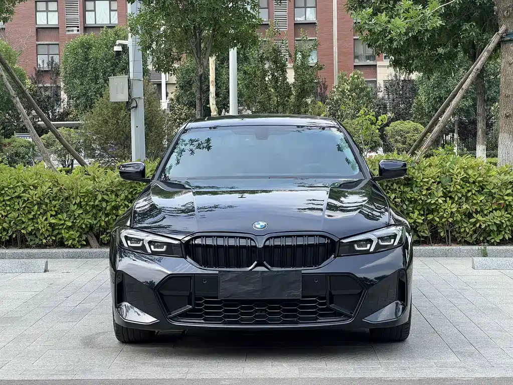BMW 3 Series 2023