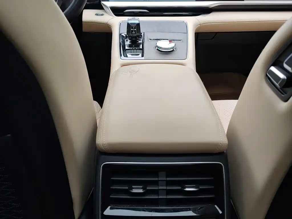 Geely Xingyue L 2025 — фото 18