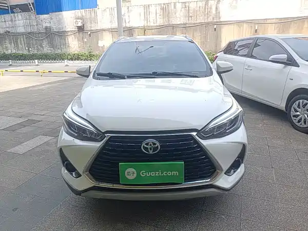 Toyota Yaris L 2022