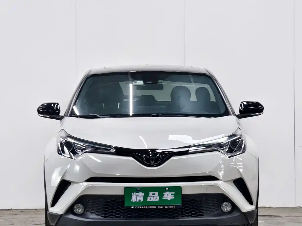 Toyota C-HR 2019 — фото 2