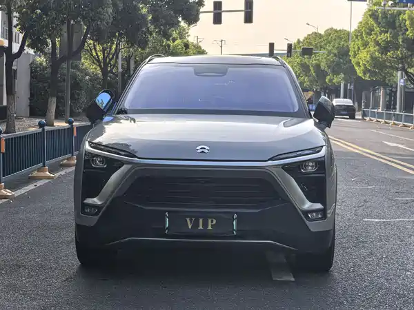 NIO ES8 2018
