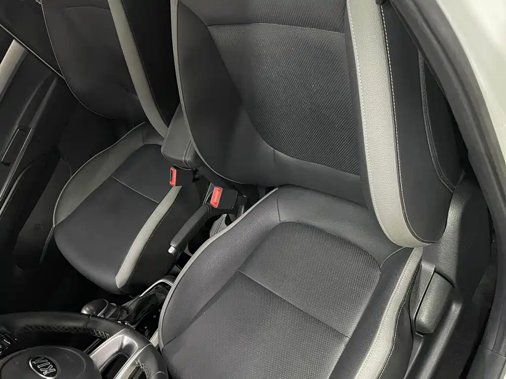 Kia KX1 2020 — фото 15