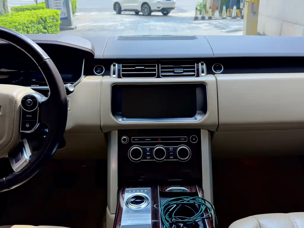 Land Rover Range Rover 2017 — фото 13