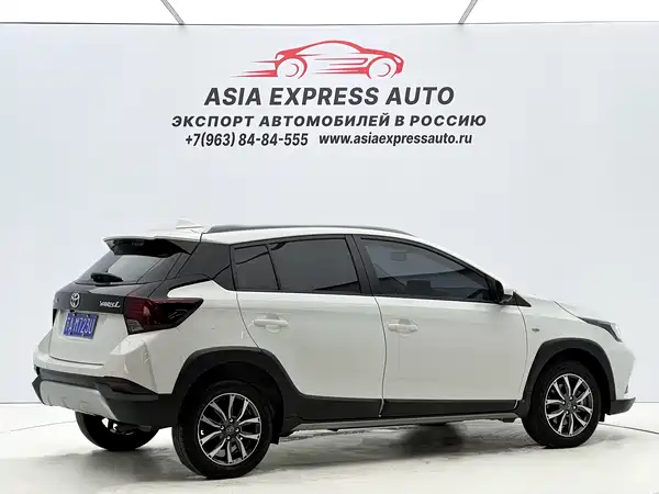 Toyota Yaris L 2021