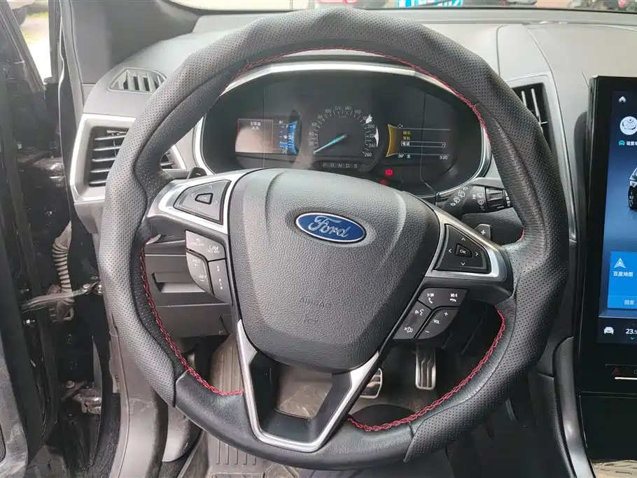 Ford Edge 2019 — фото 15