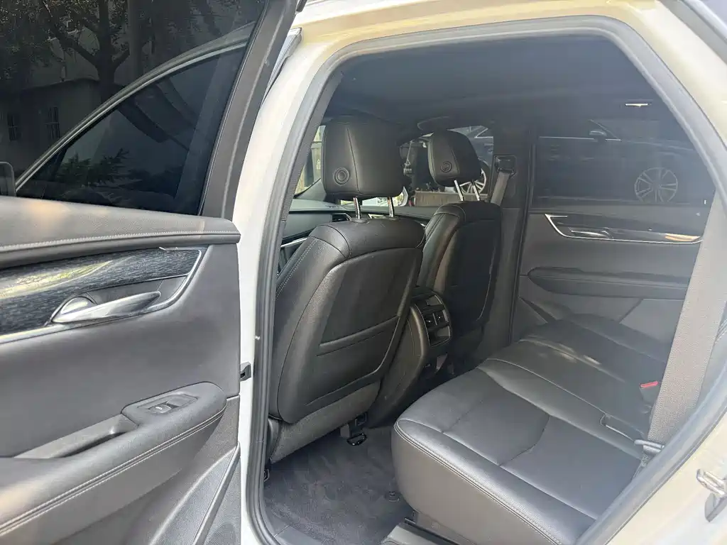 Cadillac XT5 2022 — фото 26