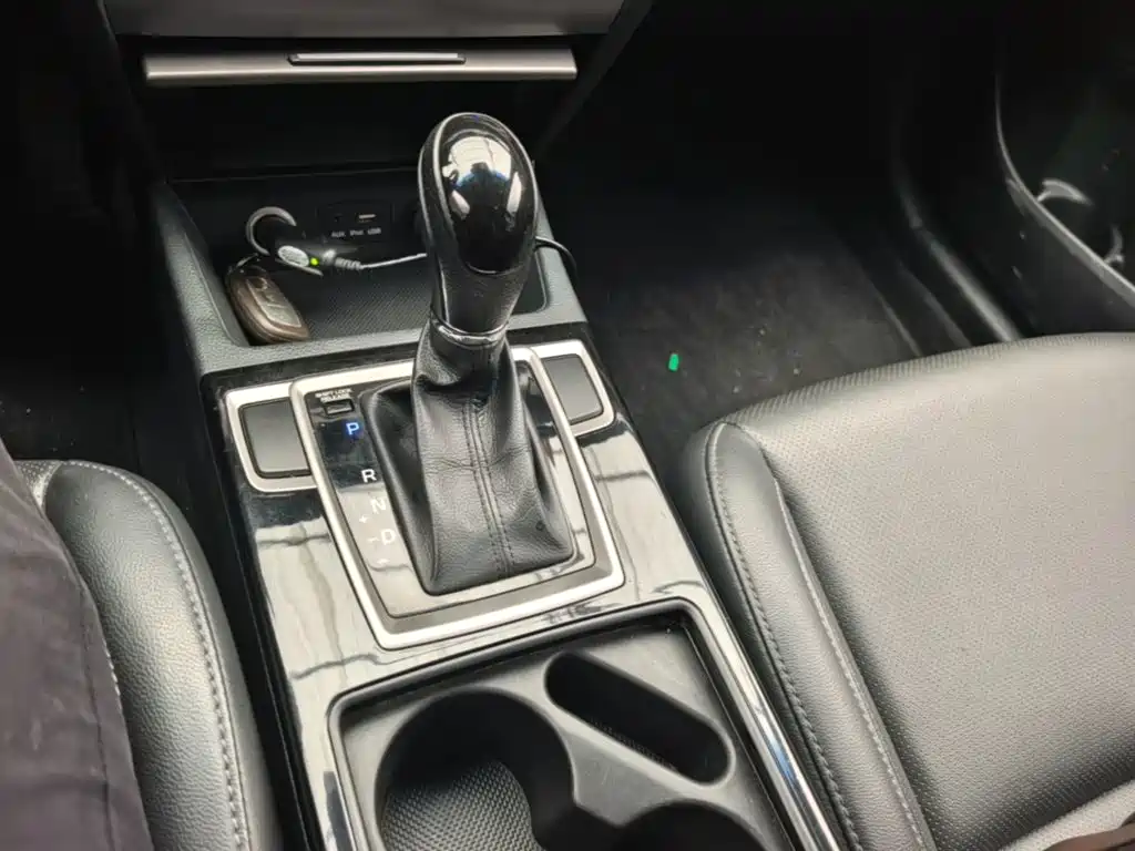 Hyundai Mistra 2015 — фото 14