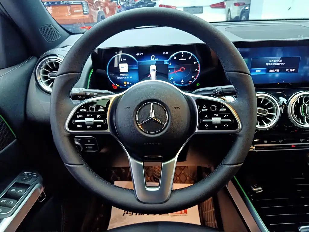 Mercedes-Benz GLB 2023 — фото 20