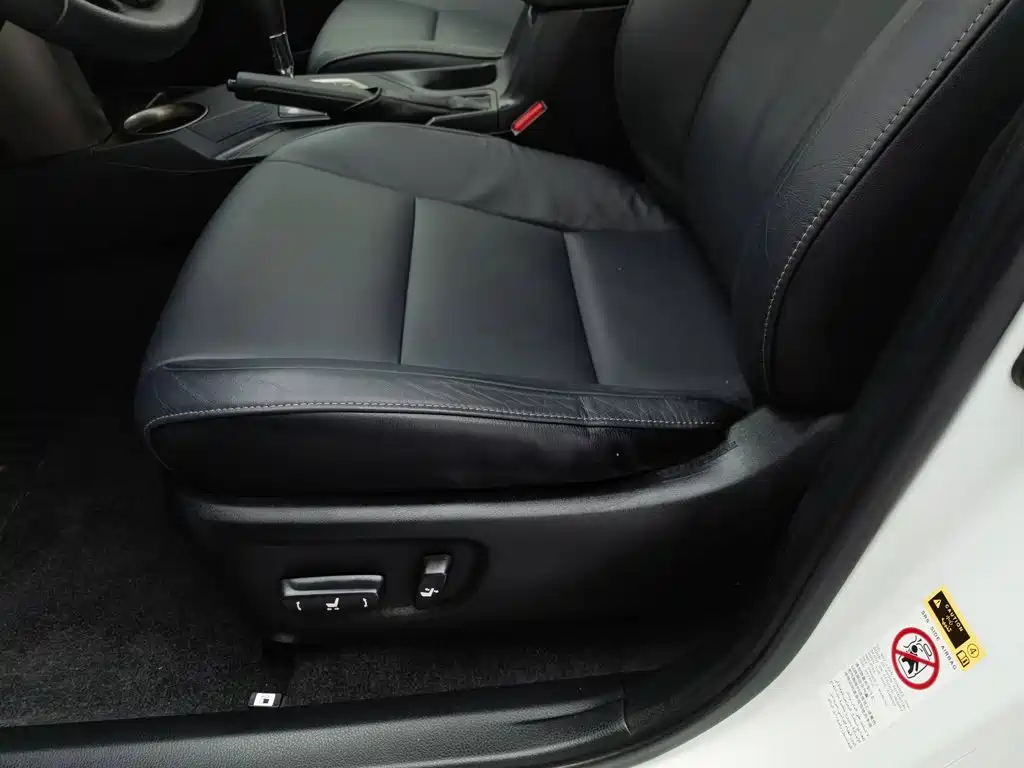 Toyota RAV4 2014 — фото 20