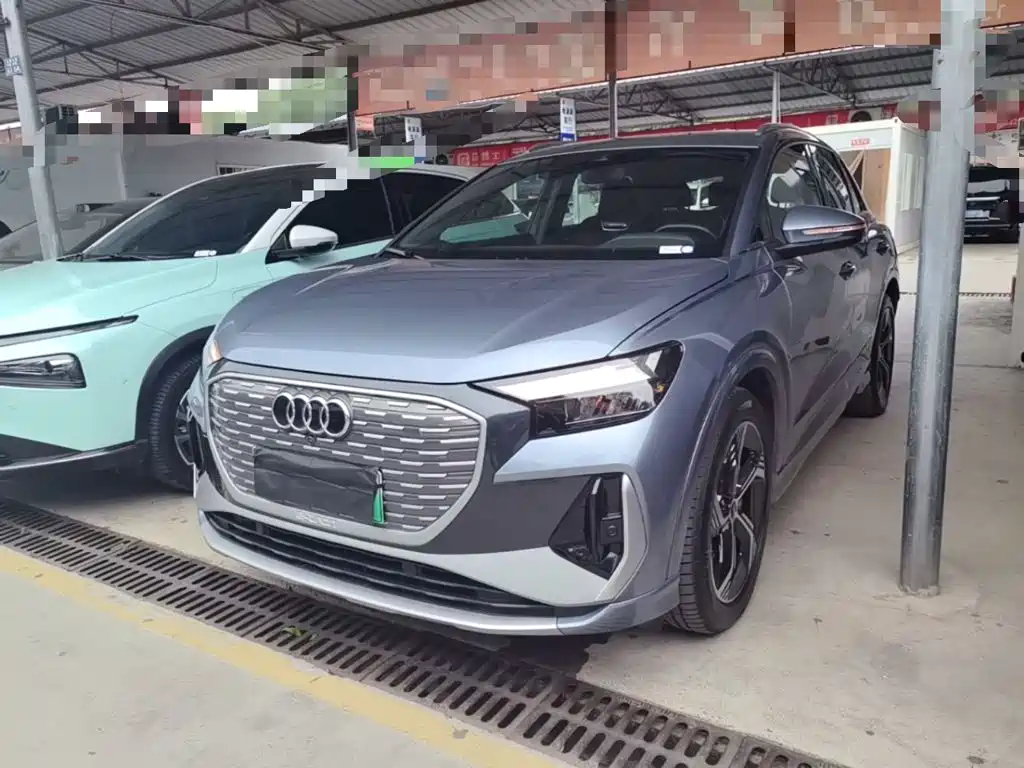 Audi Q4 e-tron 2024