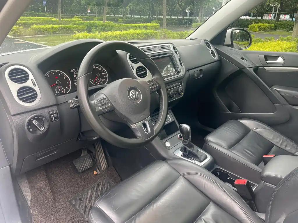 Volkswagen Tiguan 2015 — фото 14