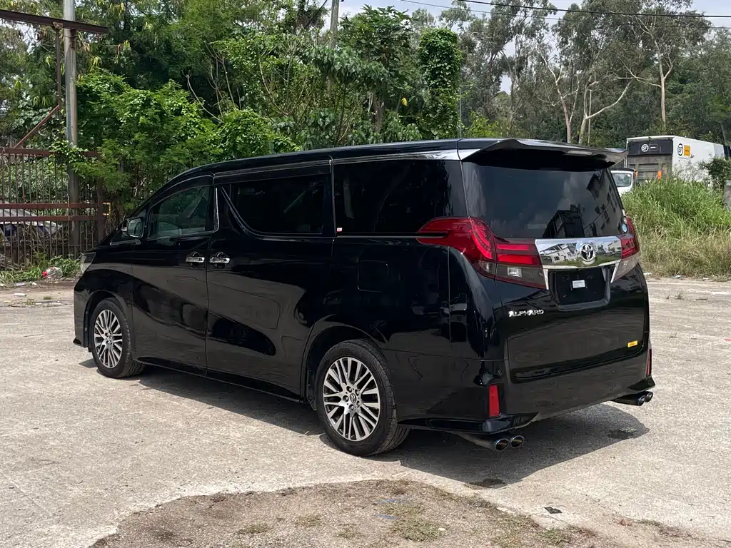 Toyota Alphard 2016 — фото 6