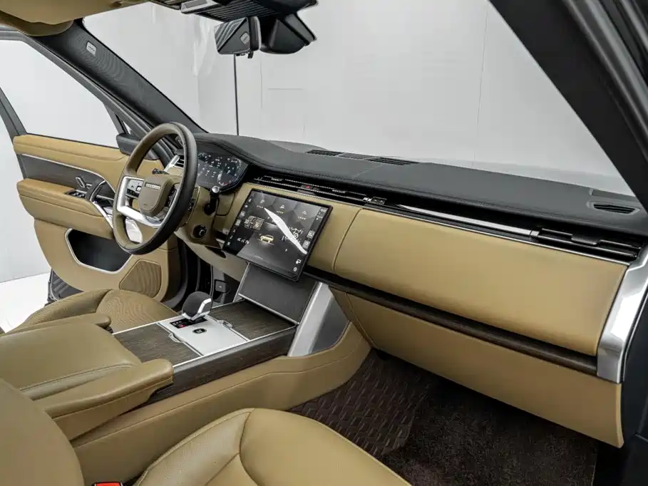 Land Rover Range Rover 2024 — фото 19