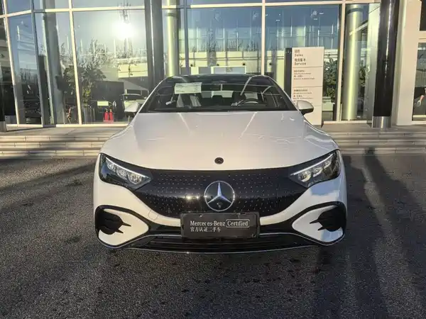 Mercedes-Benz EQE 2025