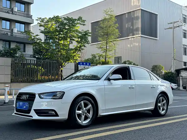 Audi A4L 2013