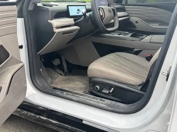 Geely Galaxy Starshine 8 2025