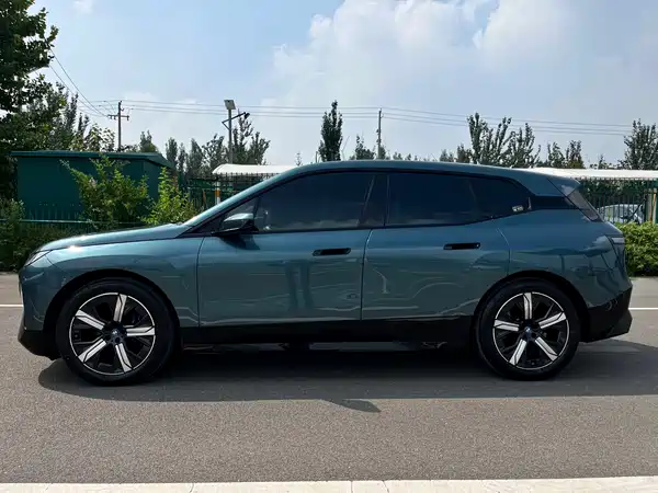 BMW iX 2024