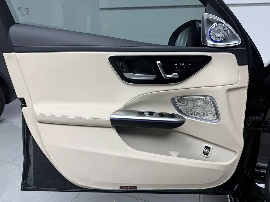 Mercedes-Benz C-Class 2022 — фото 18