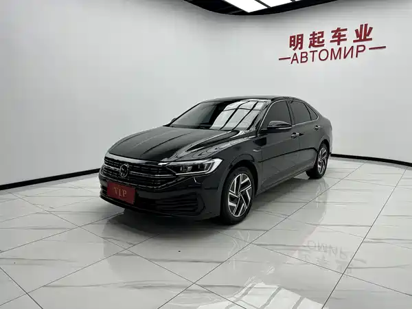 Volkswagen Sagitar 2022