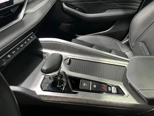 Geely Xingrui 2021