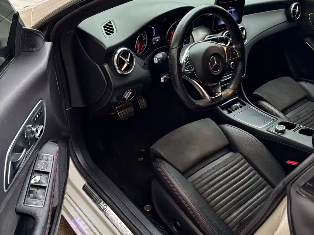 Mercedes-Benz CLA 2018 — фото 3