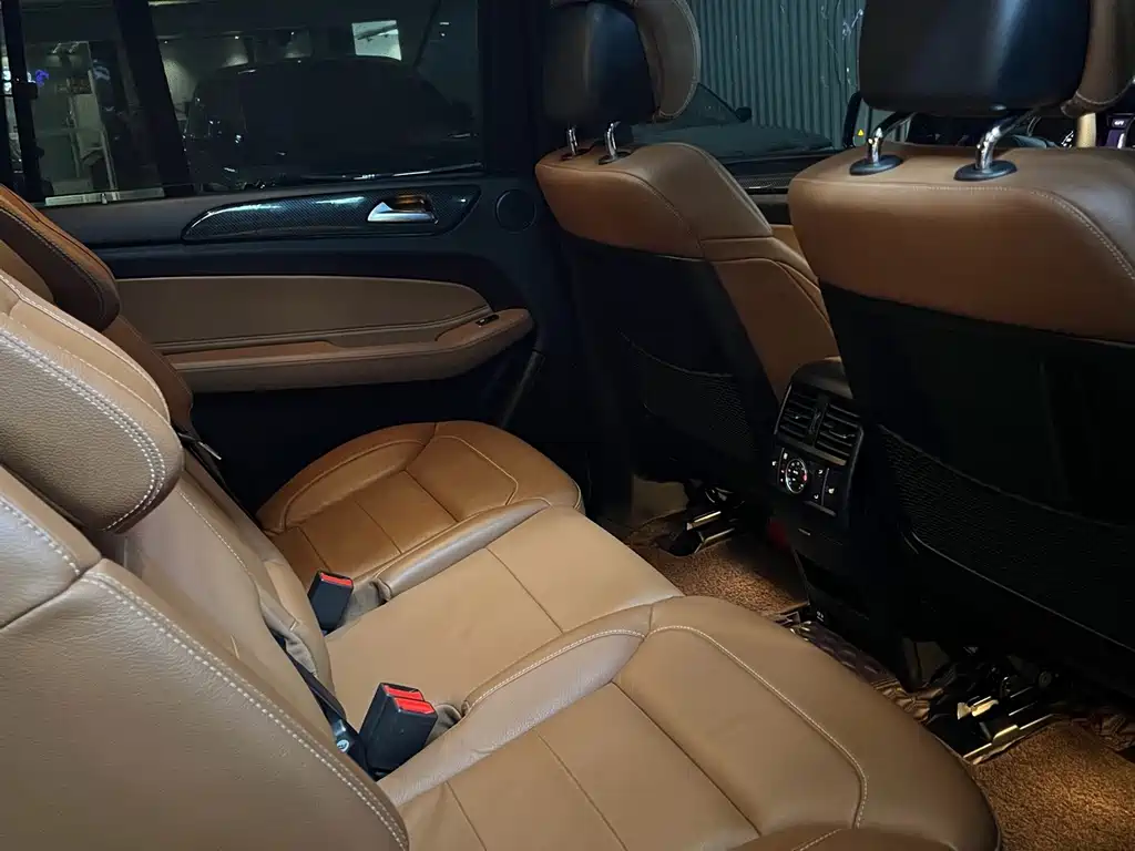 Mercedes-Benz GLS 2018 — фото 13