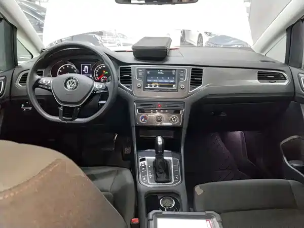 Volkswagen Golf Jialu 2017