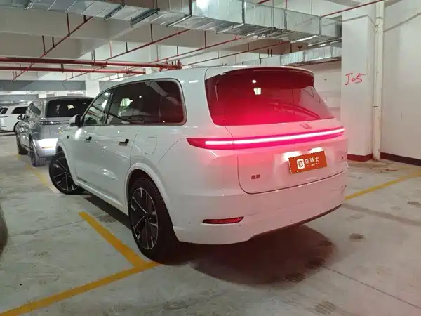 Li Auto L9 2025